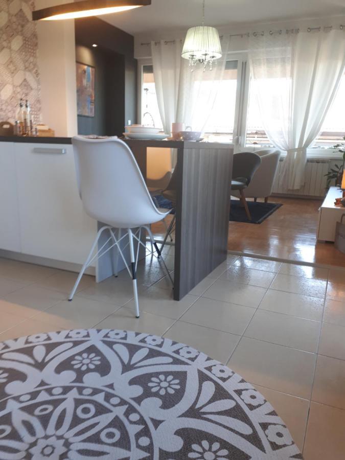 Apartman Diva Тузла Екстериор снимка