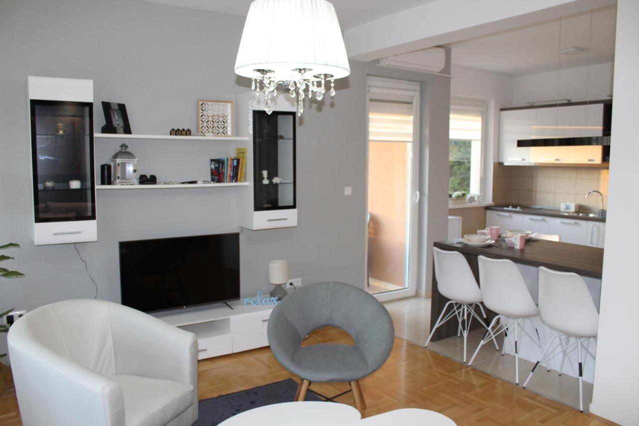 Apartman Diva Тузла Екстериор снимка