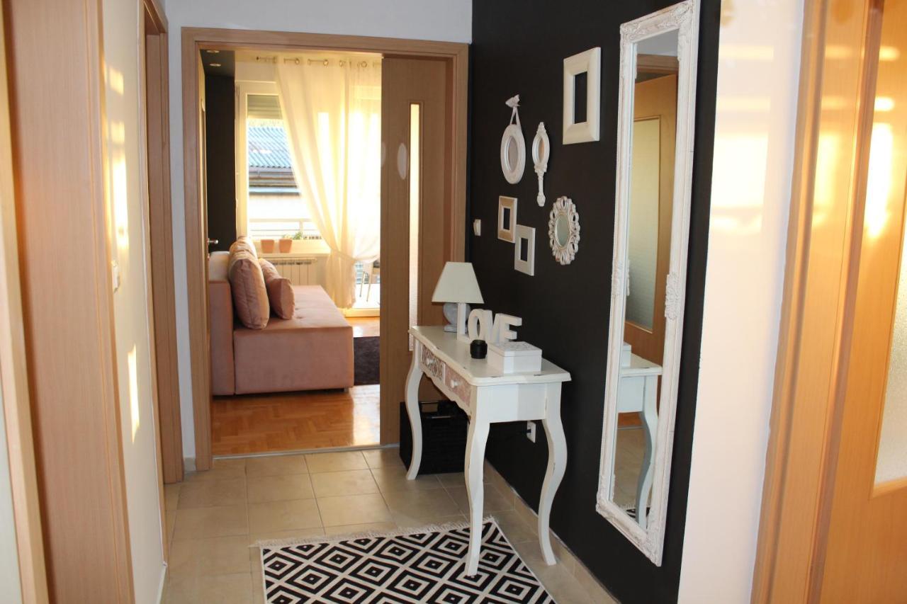 Apartman Diva Тузла Екстериор снимка