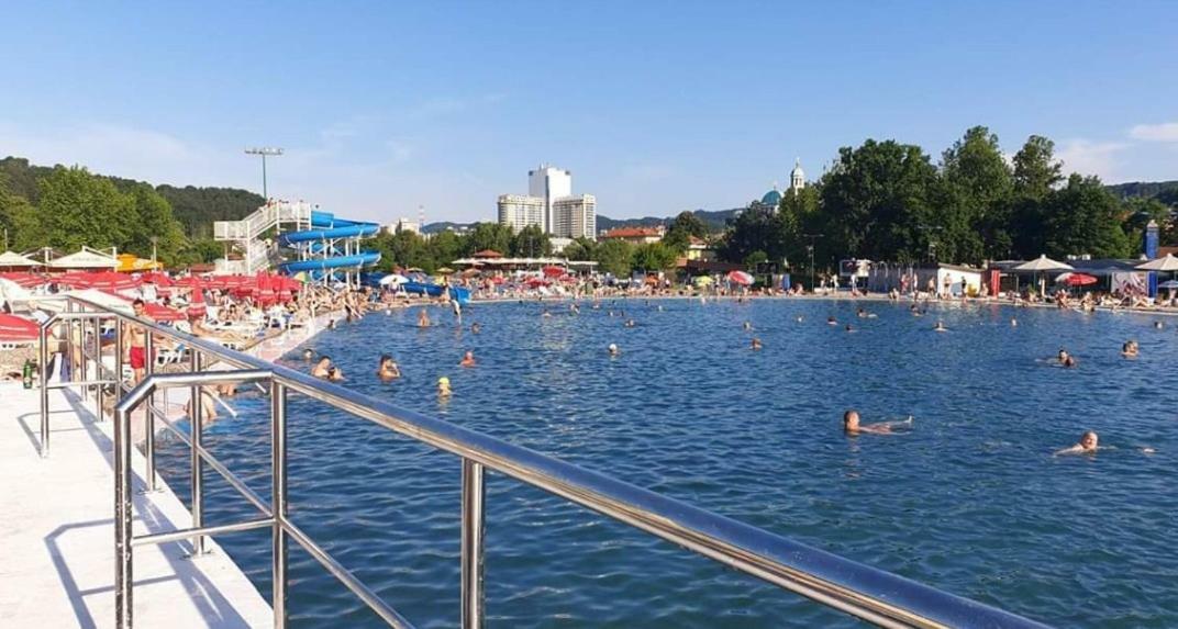 Apartman Diva Тузла Екстериор снимка